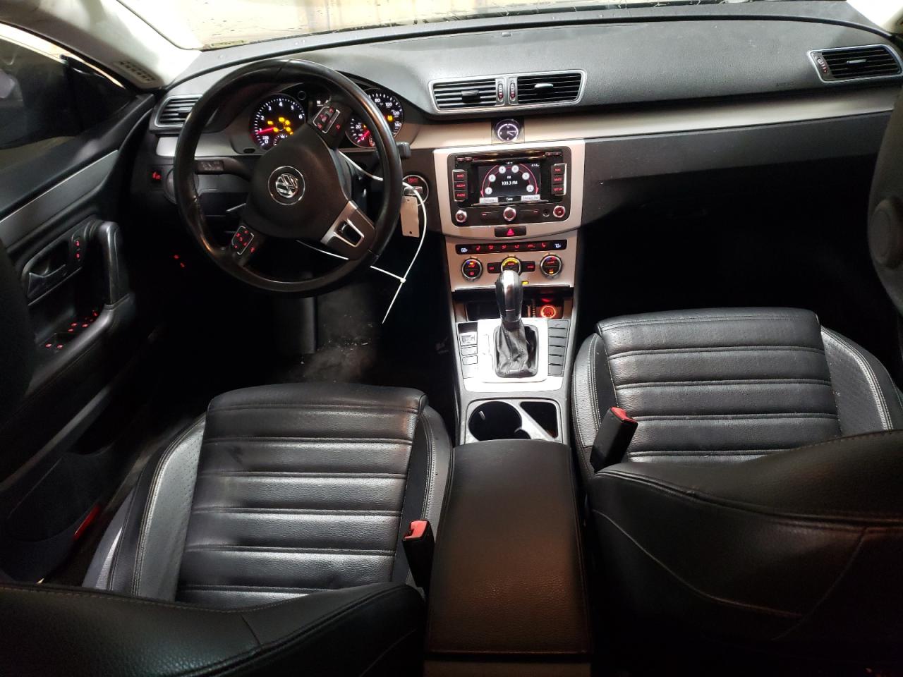 2014 Volkswagen Passat CC - Image 8