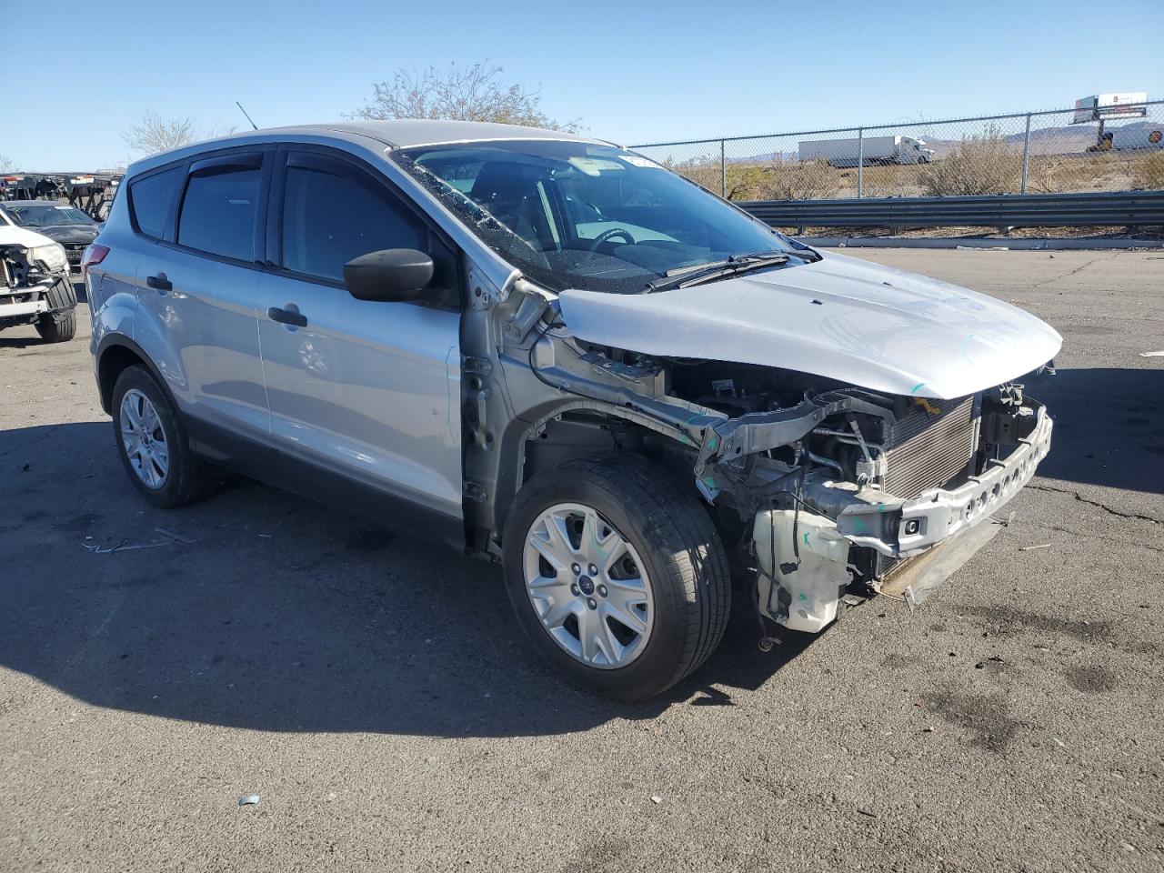 VIN 1FMCU0F79GUB48068 2016 FORD ESCAPE no.4