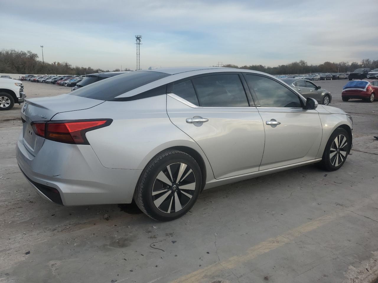 2019 Nissan Altima - Image 3