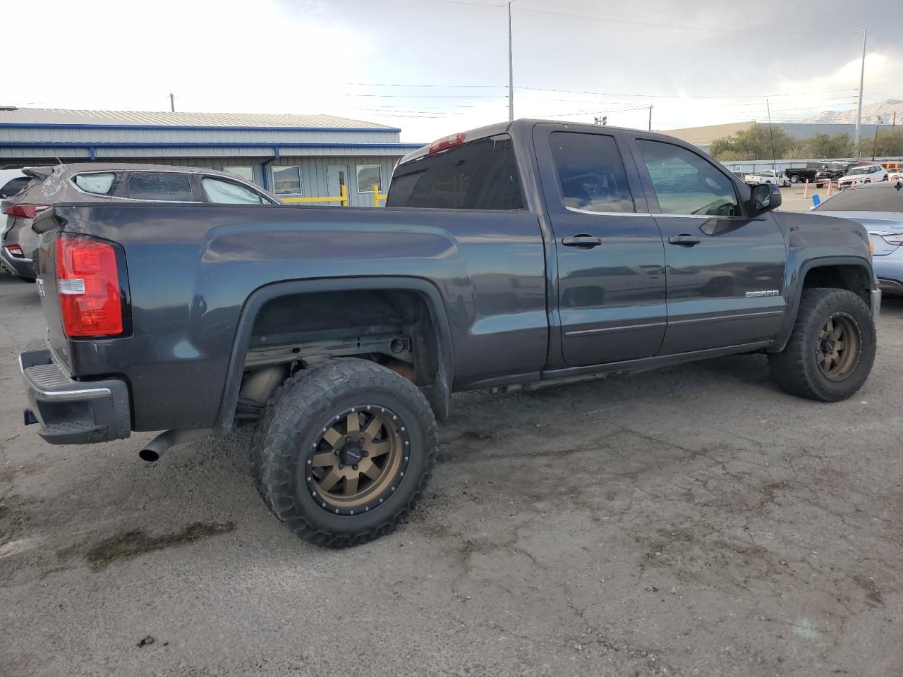 2014 GMC Sierra - Image 3