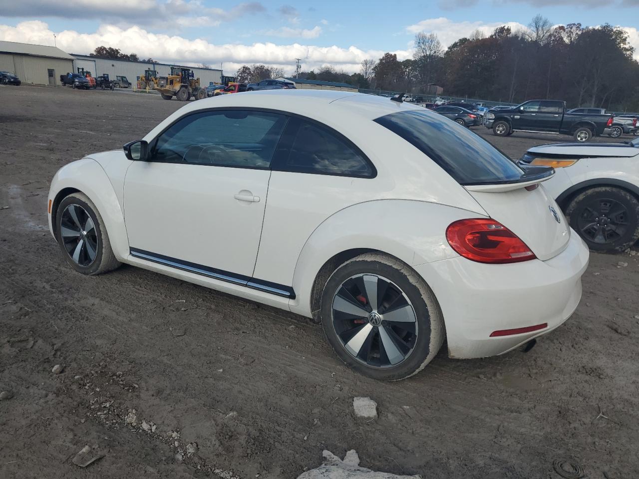 2012 Volkswagen Beetle - Image 2