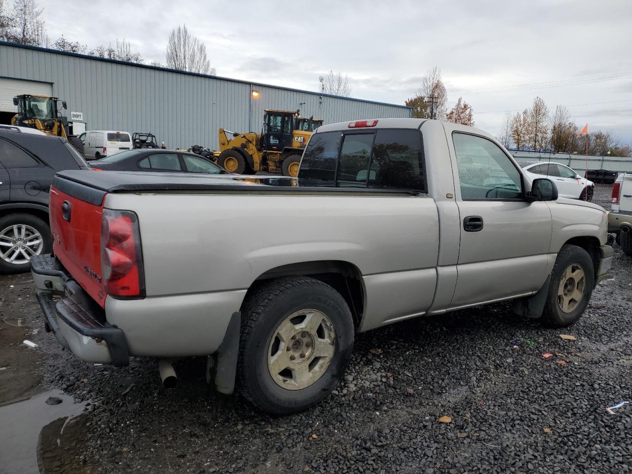 2005 Chevrolet Silverado - Image 3