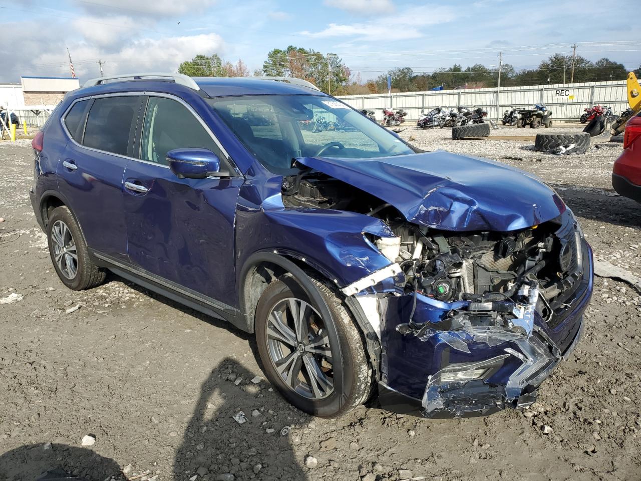 2018 Nissan Rogue - Image 4