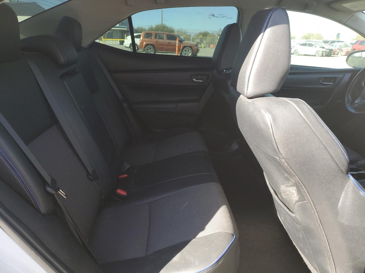 5YFBURHE8KP890953 TOYOTA COROLLA 2019