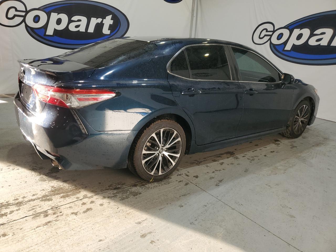 2018 Toyota Camry - Image 3