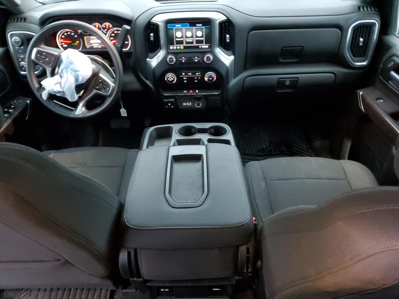 2022 Chevrolet Silverado - Image 8