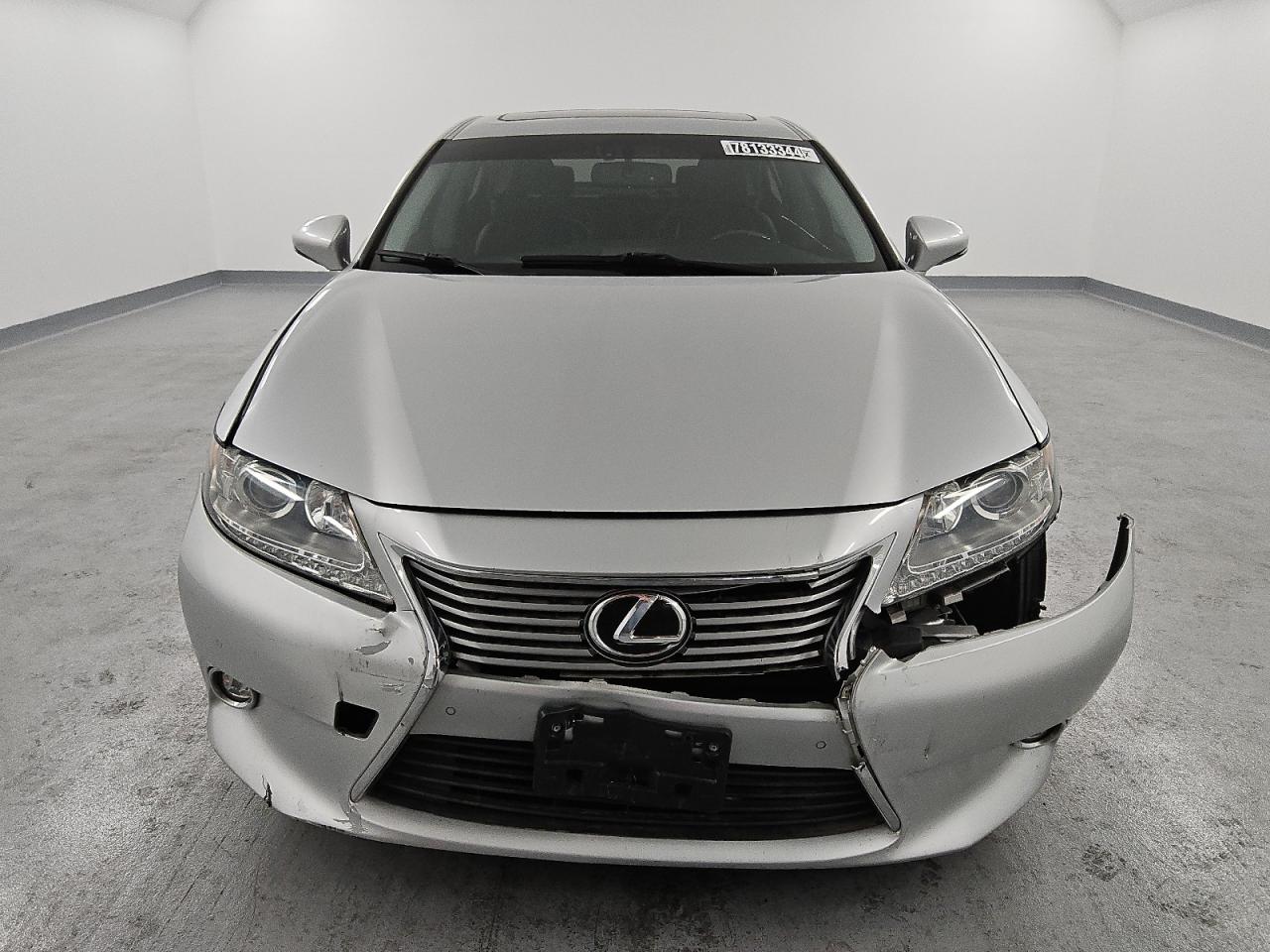2014 Lexus ES - Image 5