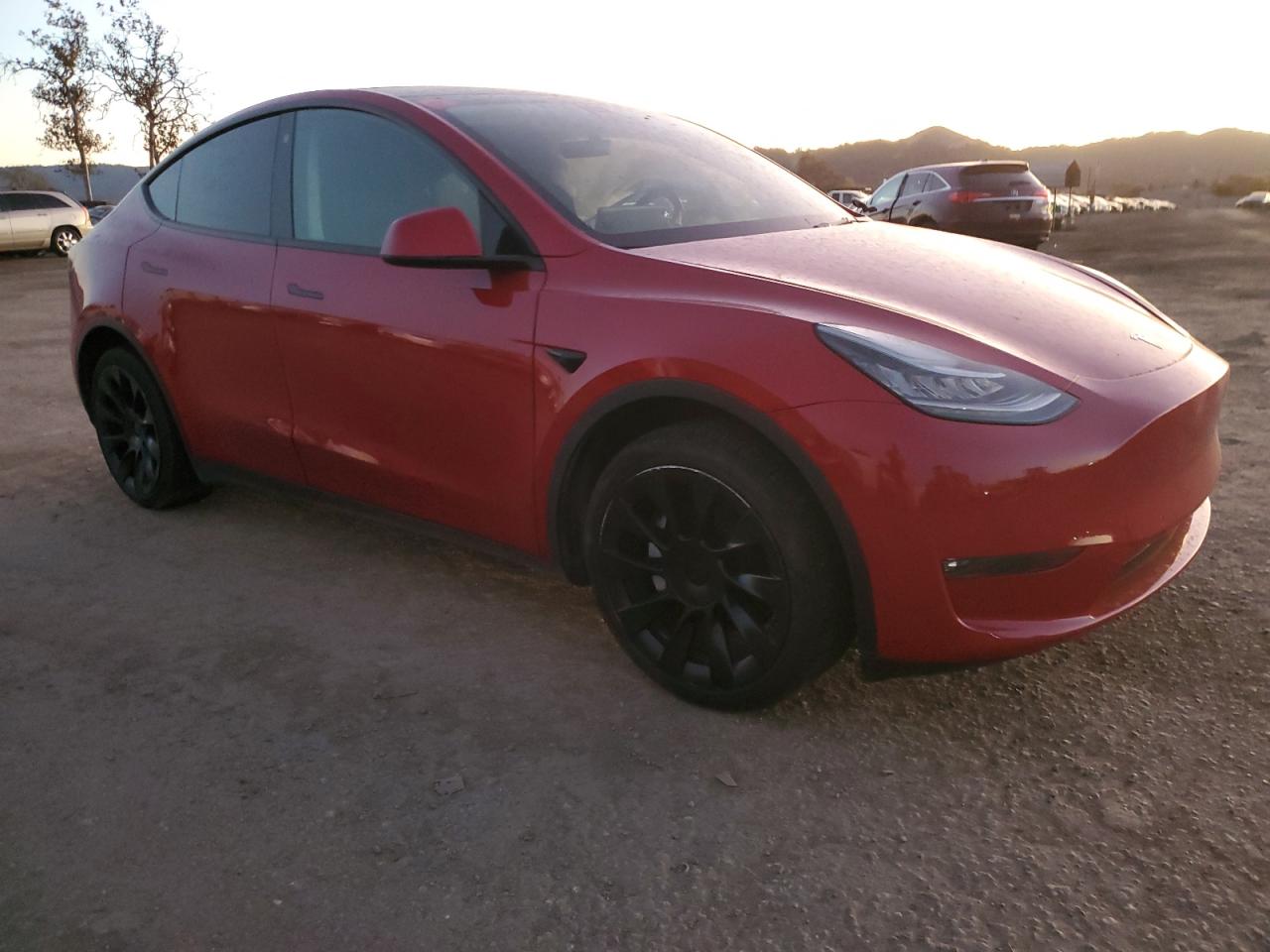 VIN 7SAYGAEE1NF342948 2022 TESLA MODEL Y no.4