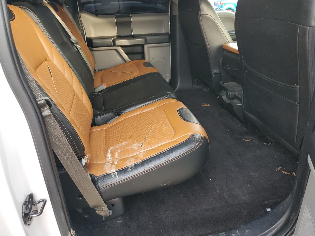 2015 Ford F-150 - Image 10