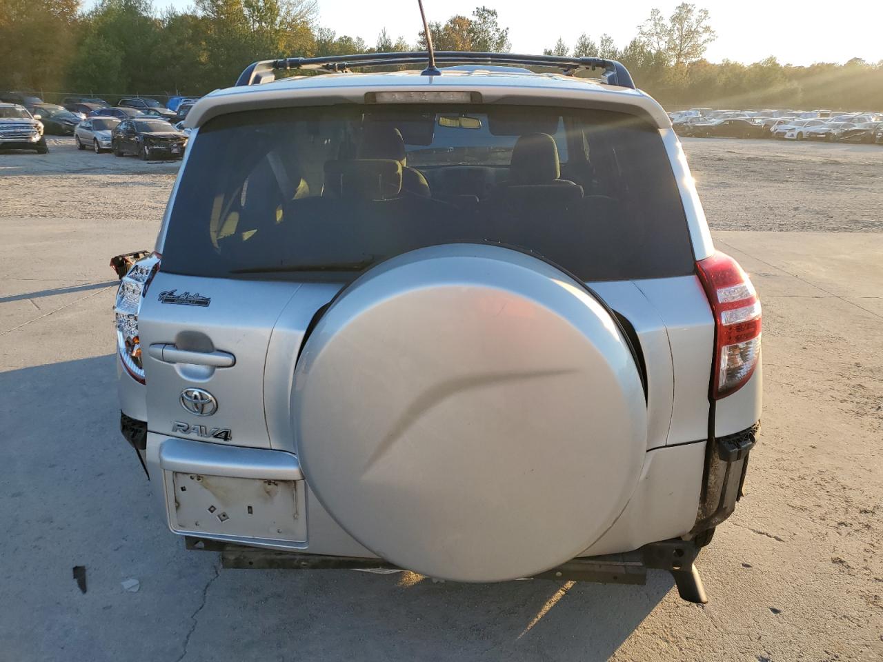 2011 Toyota RAV 4 - Image 6