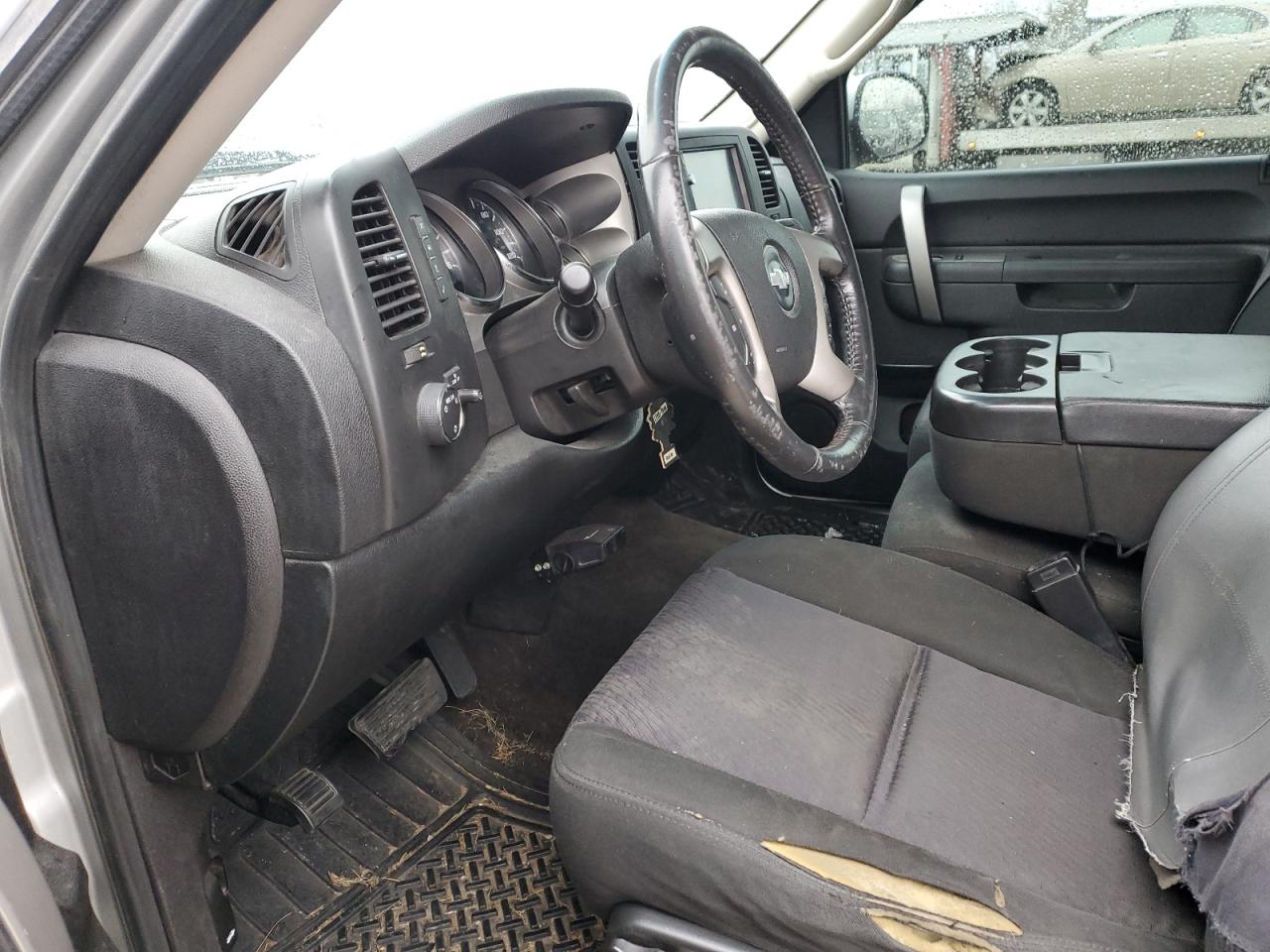 2010 Chevrolet Silverado - Image 7