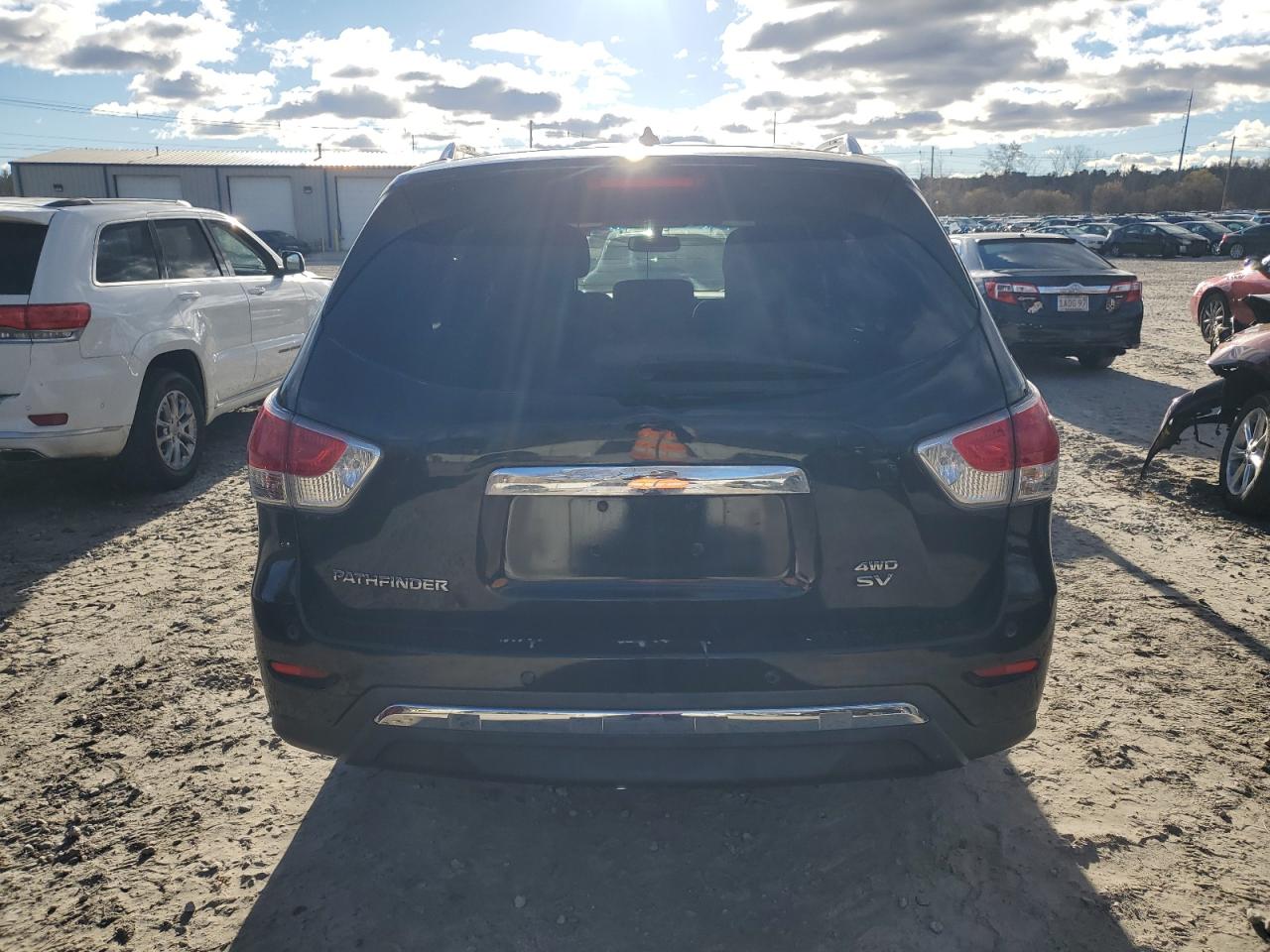 2015 Nissan Pathfinder S VIN: 5N1AR2MM5FC661741 Lot: 79987724