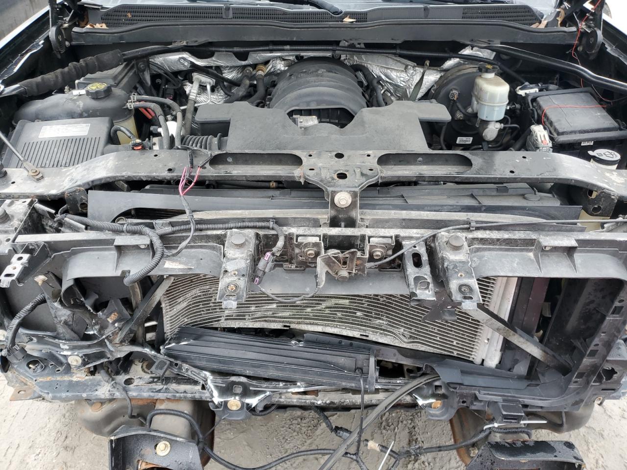 2014 Chevrolet Silverado - Image 11
