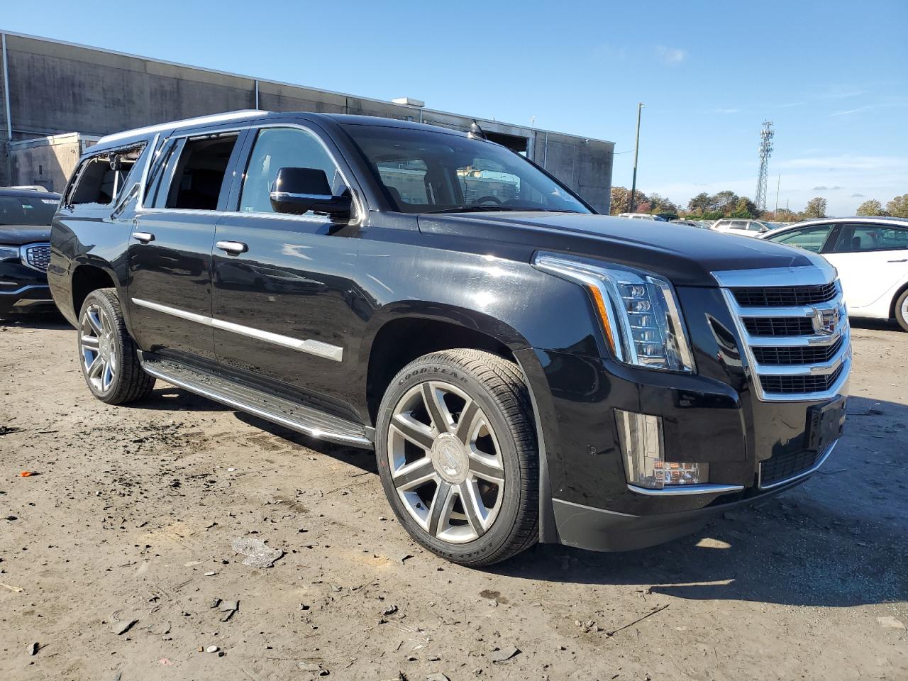 VIN 1GYS4HKJ5HR391181 2017 CADILLAC ESCALADE no.4