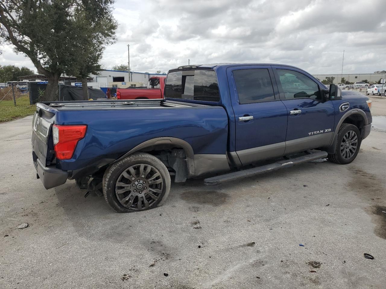 2016 Nissan Titan - Image 3