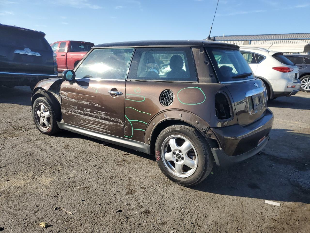 2011 MINI Cooper - Image 2