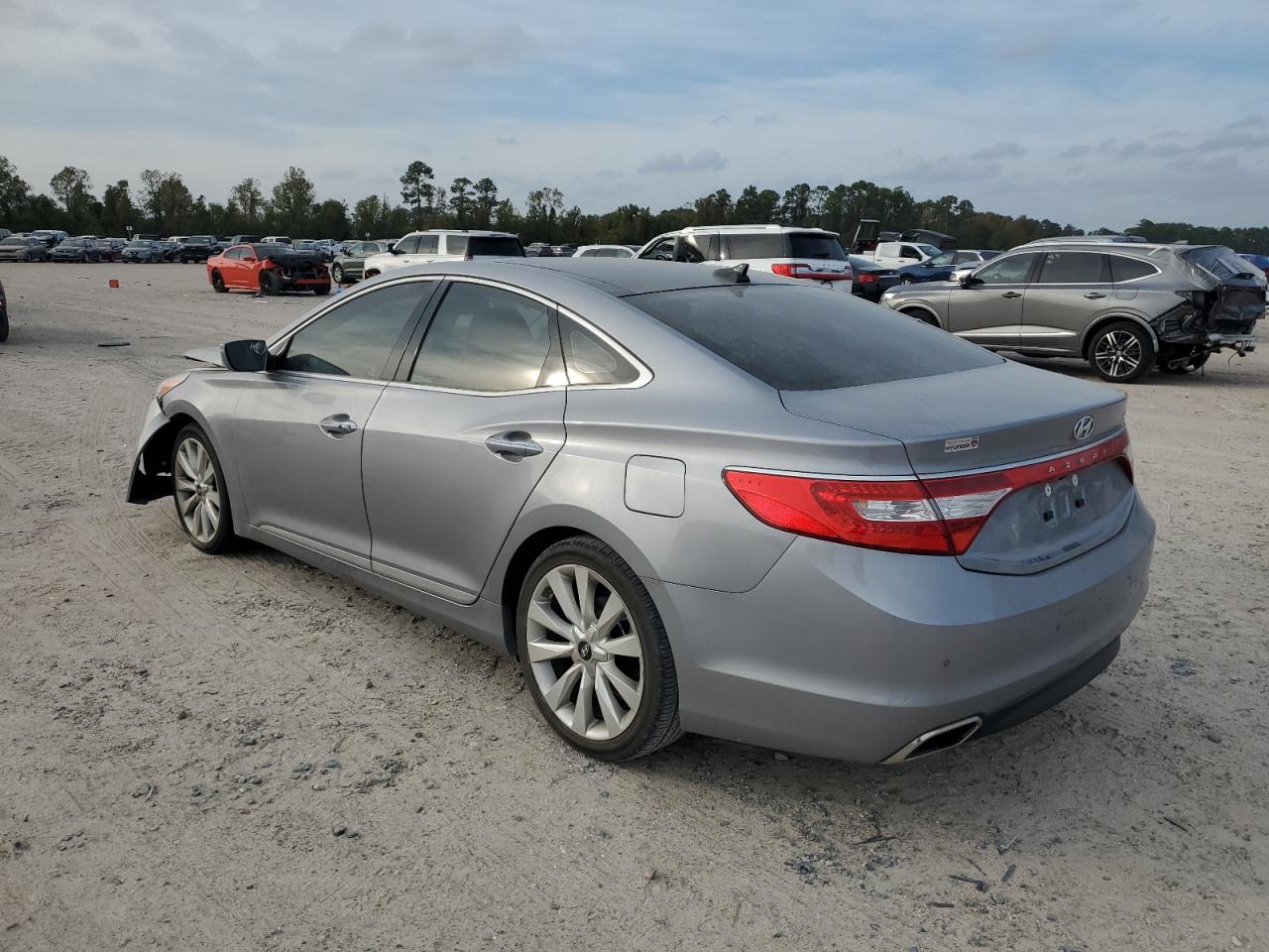 VIN KMHFH4JG1FA473796 2015 HYUNDAI AZERA no.2