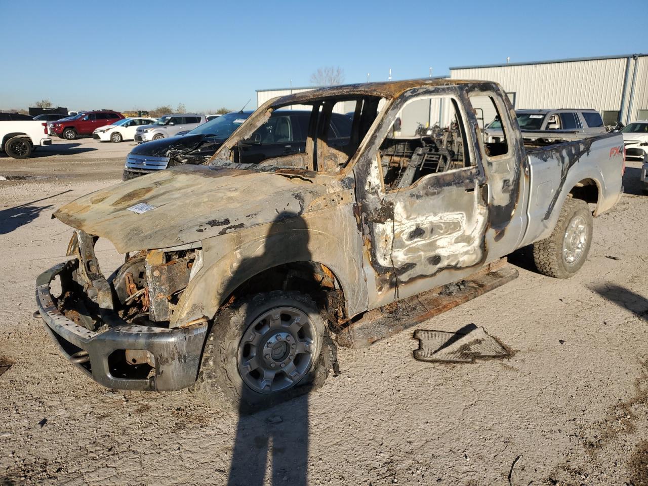 2012 Ford F250 Super Duty للبيع في Kansas City، KS - Burn