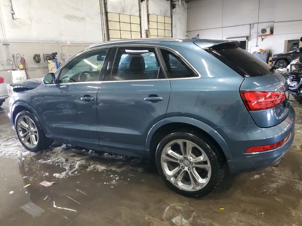 VIN WA1EFCFS9GR010251 2016 AUDI Q3 no.2