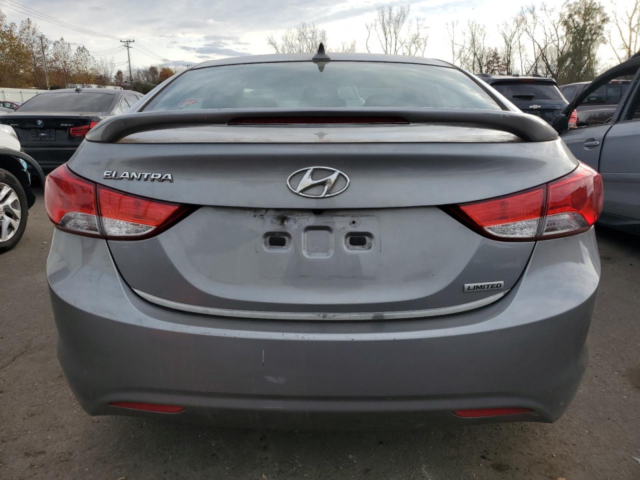 2012 Hyundai Elantra - Image 6