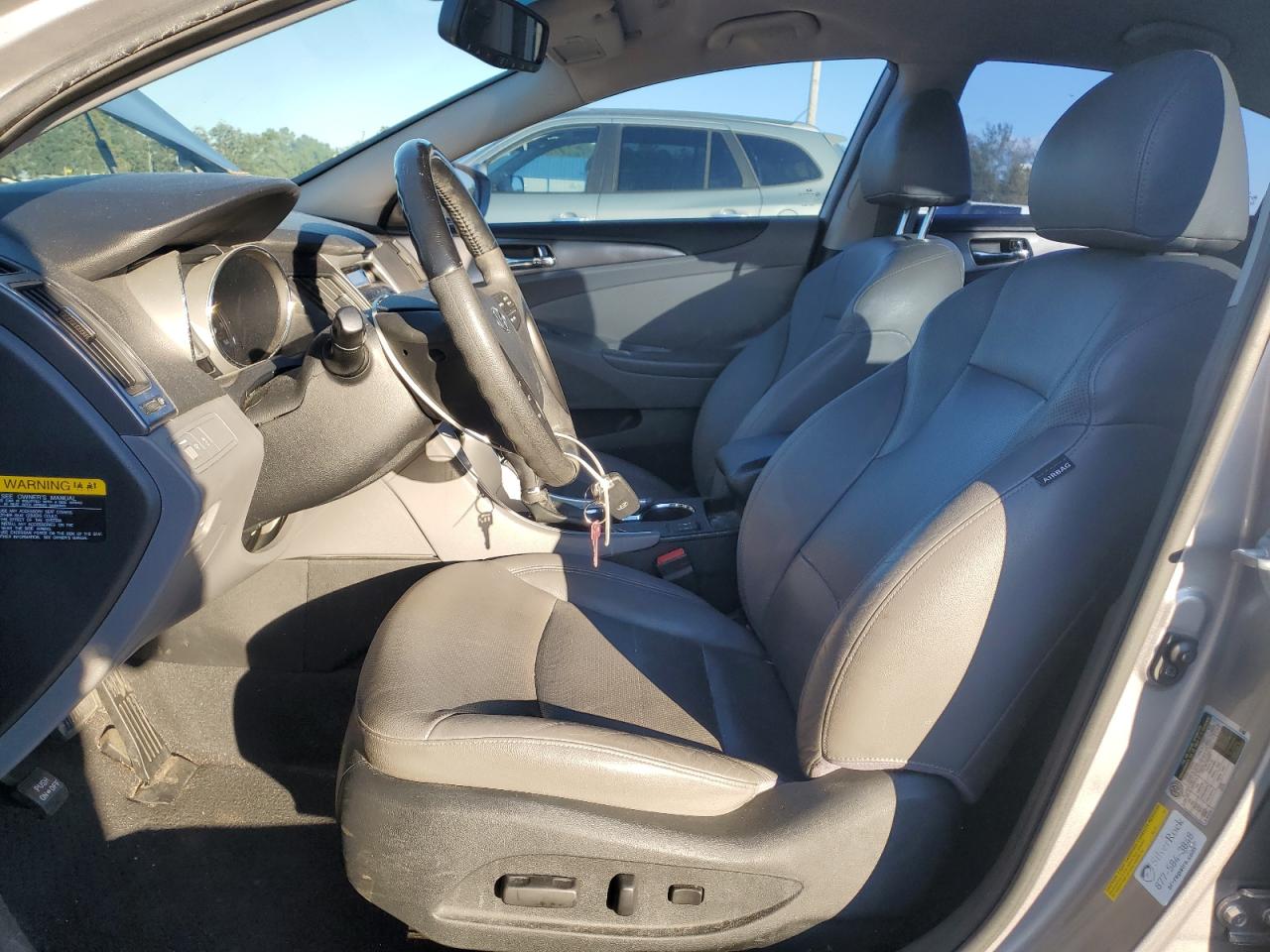 2012 Hyundai Sonata - Image 7