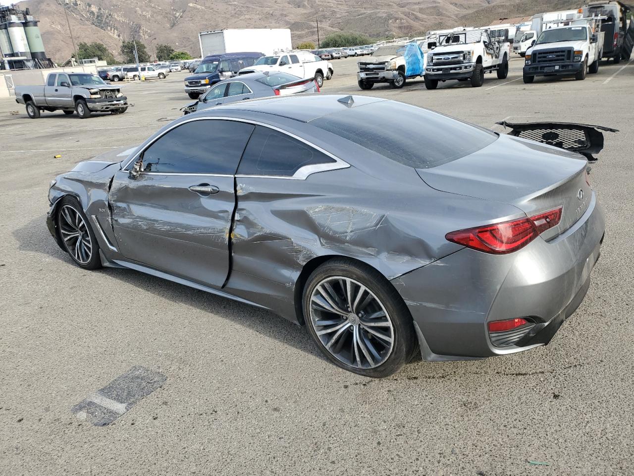 2017 Infiniti Q60 - Image 2