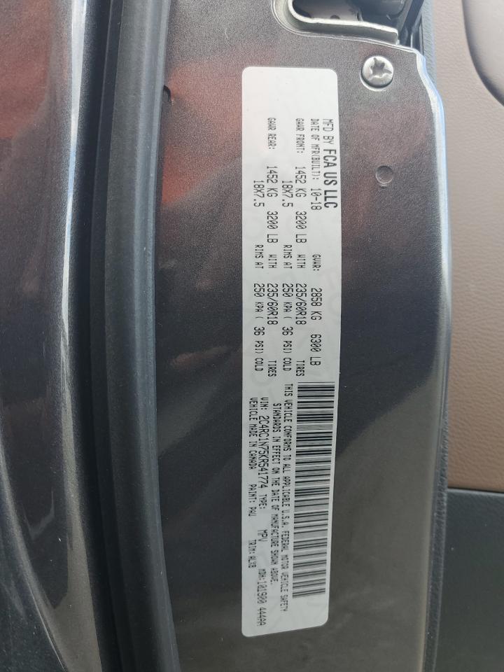 2019 Chrysler Pacifica - Image 13