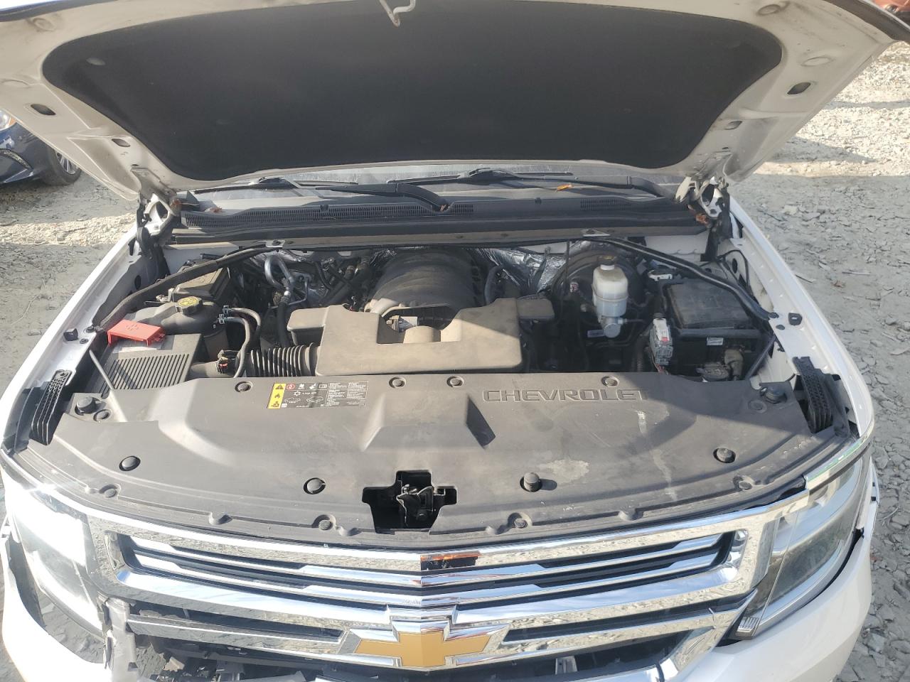 2017 Chevrolet Suburban - Image 12