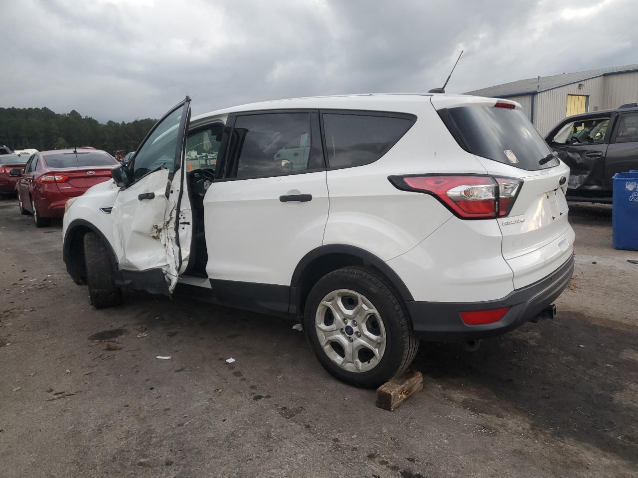 2017 Ford Escape - Image 2