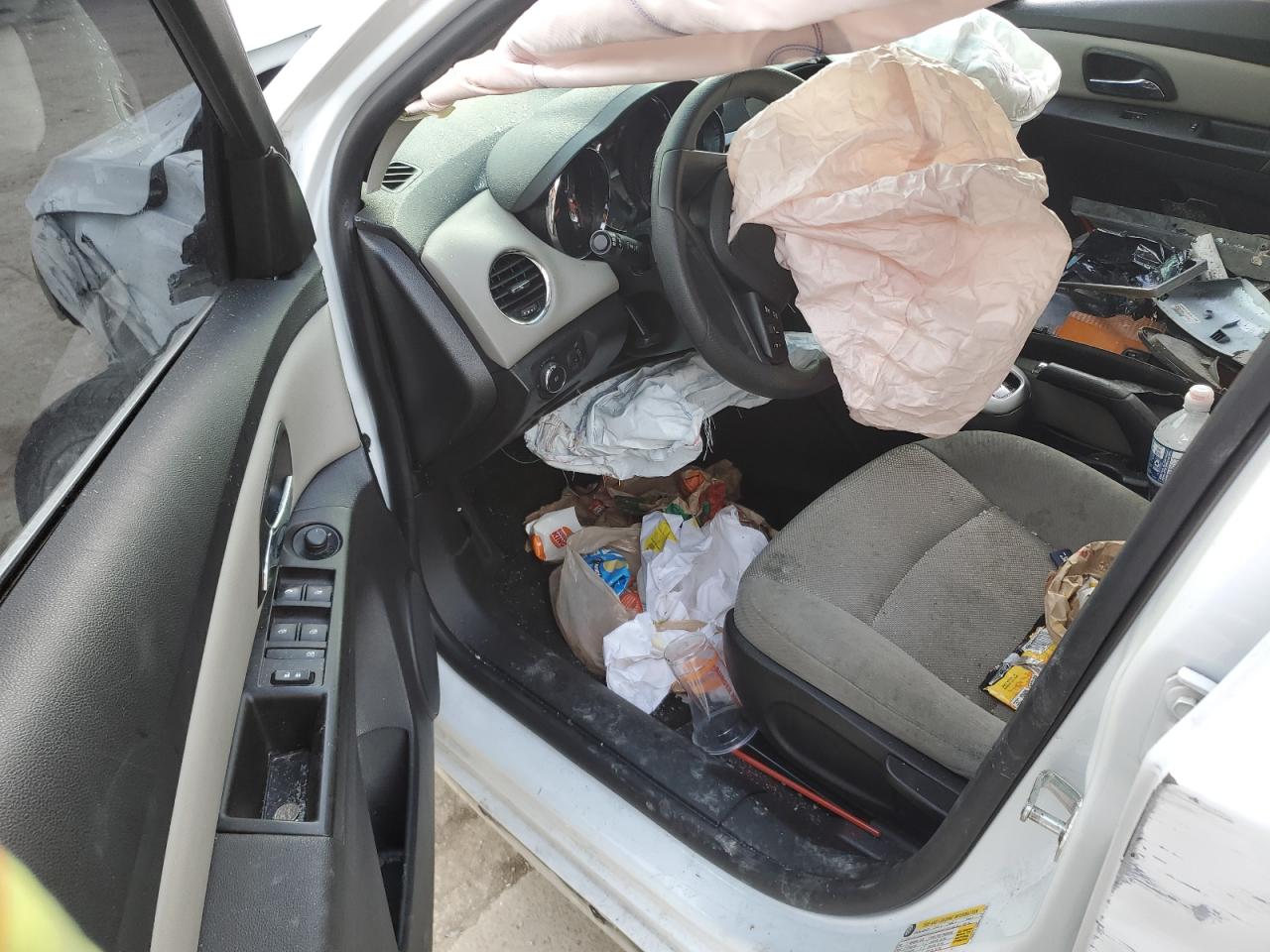 2015 Chevrolet Cruze - Image 8