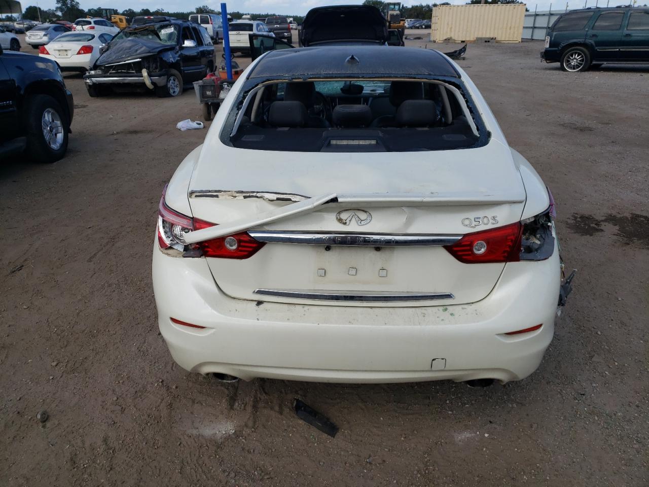 2015 Infiniti Q50 Base VIN: JN1BV7APXFM338699 Lot: 61614585