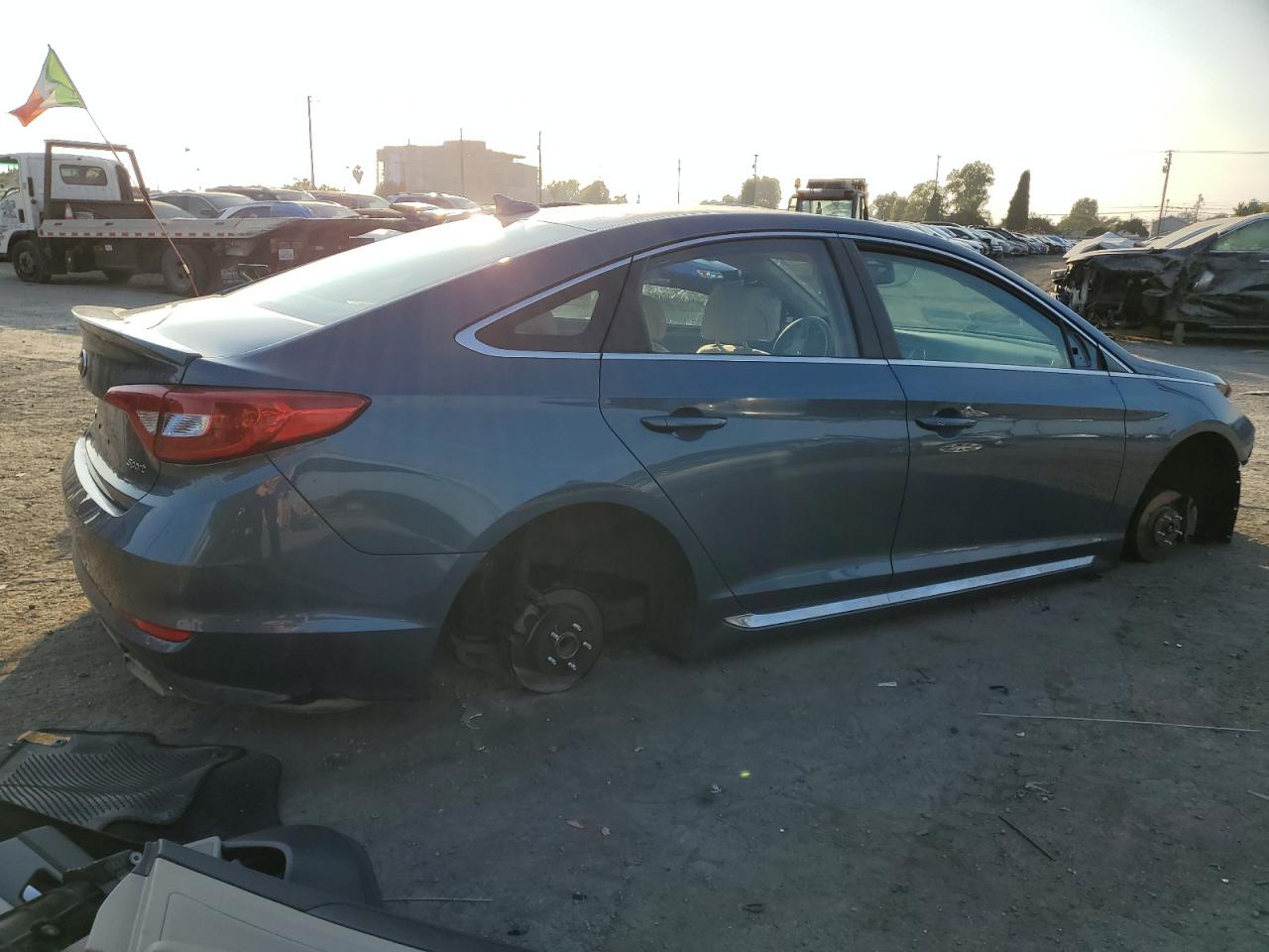 2017 Hyundai Sonata - Image 3