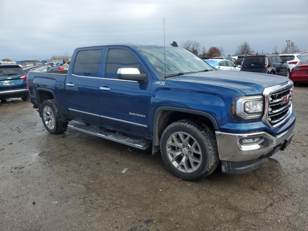 2017 GMC Sierra - Image 4