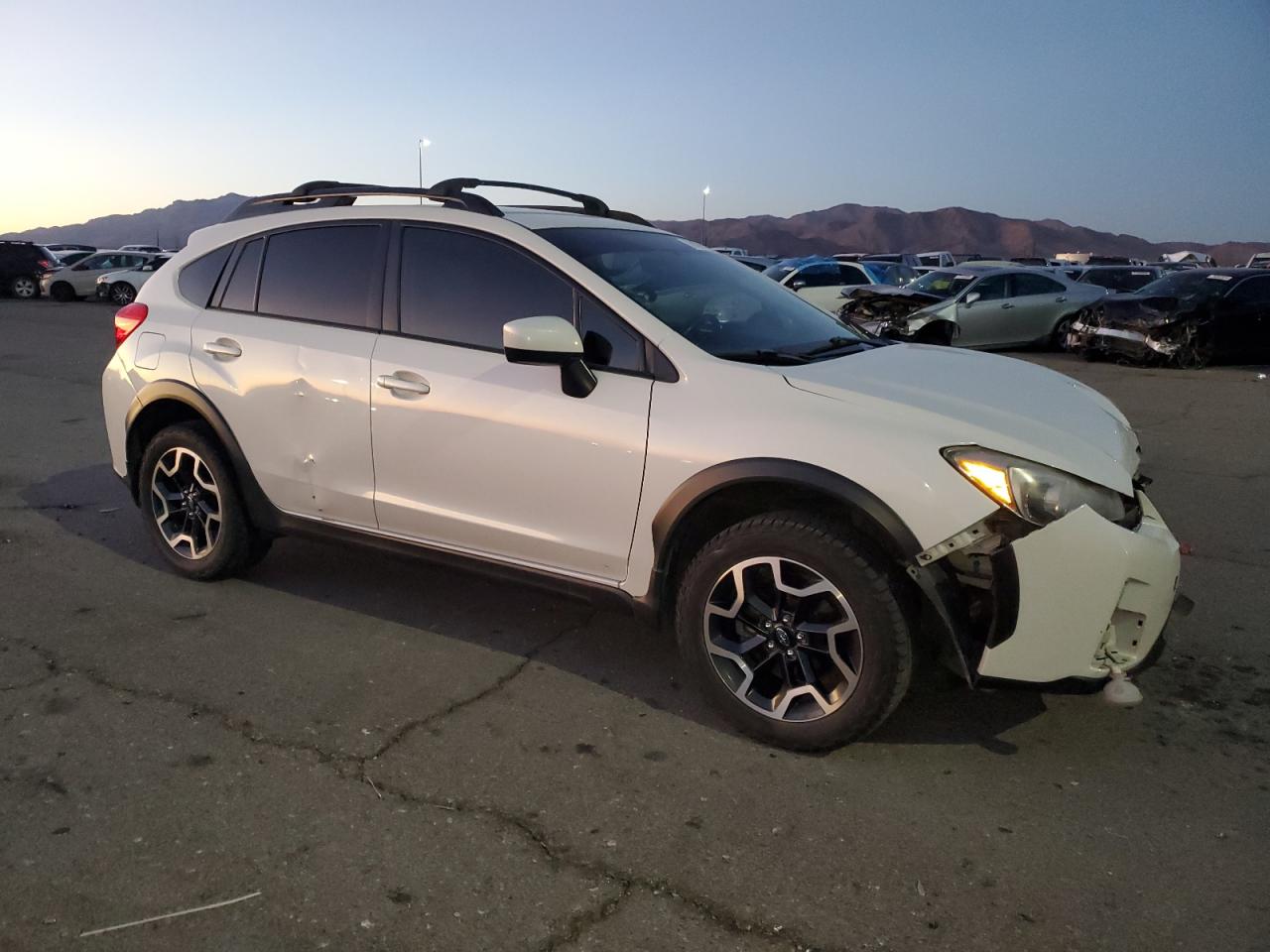 2017 Subaru XV - Image 4