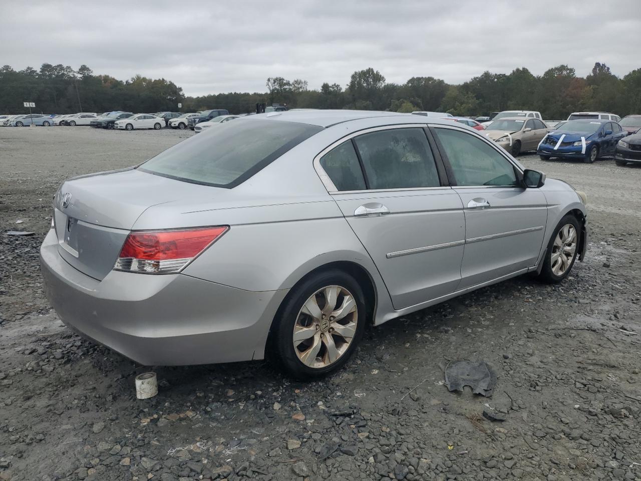 2009 Honda Accord - Image 3
