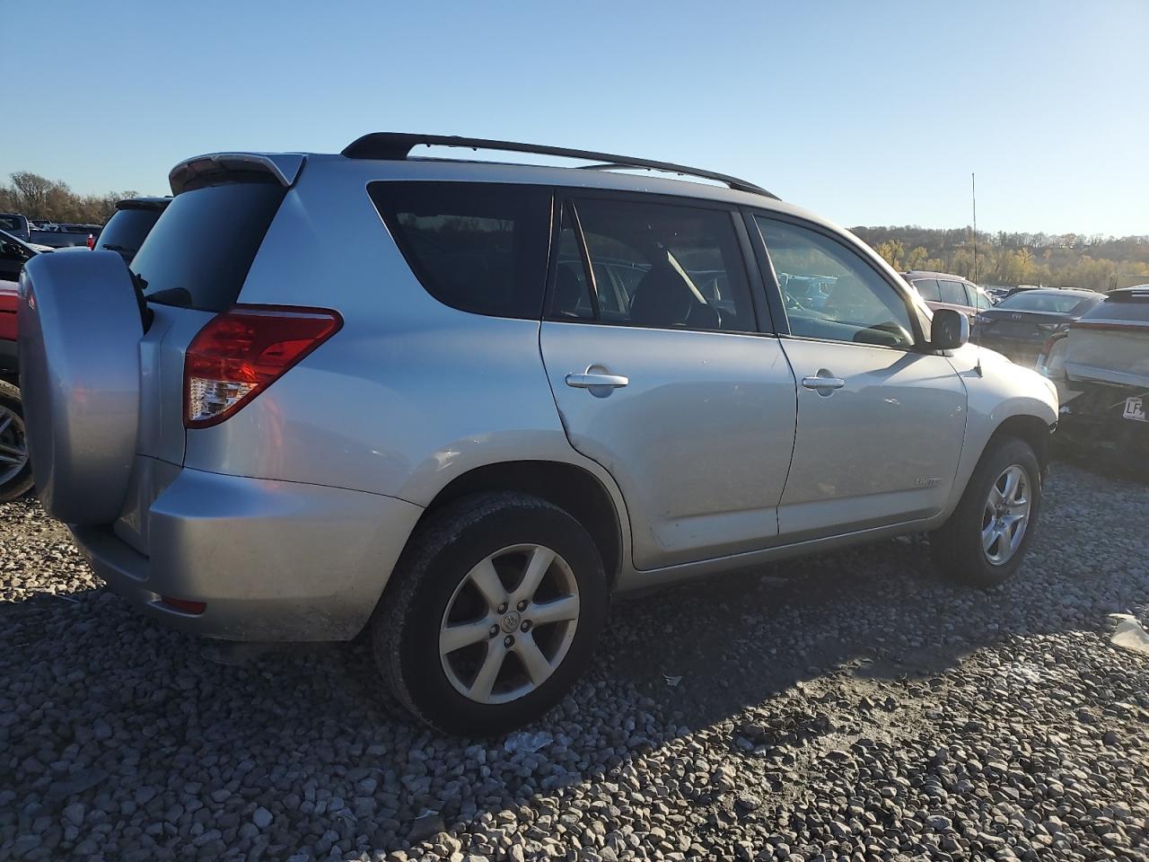 2007 Toyota RAV 4 - Image 3