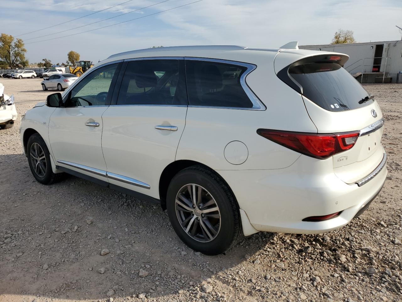 VIN 5N1DL0MN3KC532872 2019 INFINITI QX60 no.2