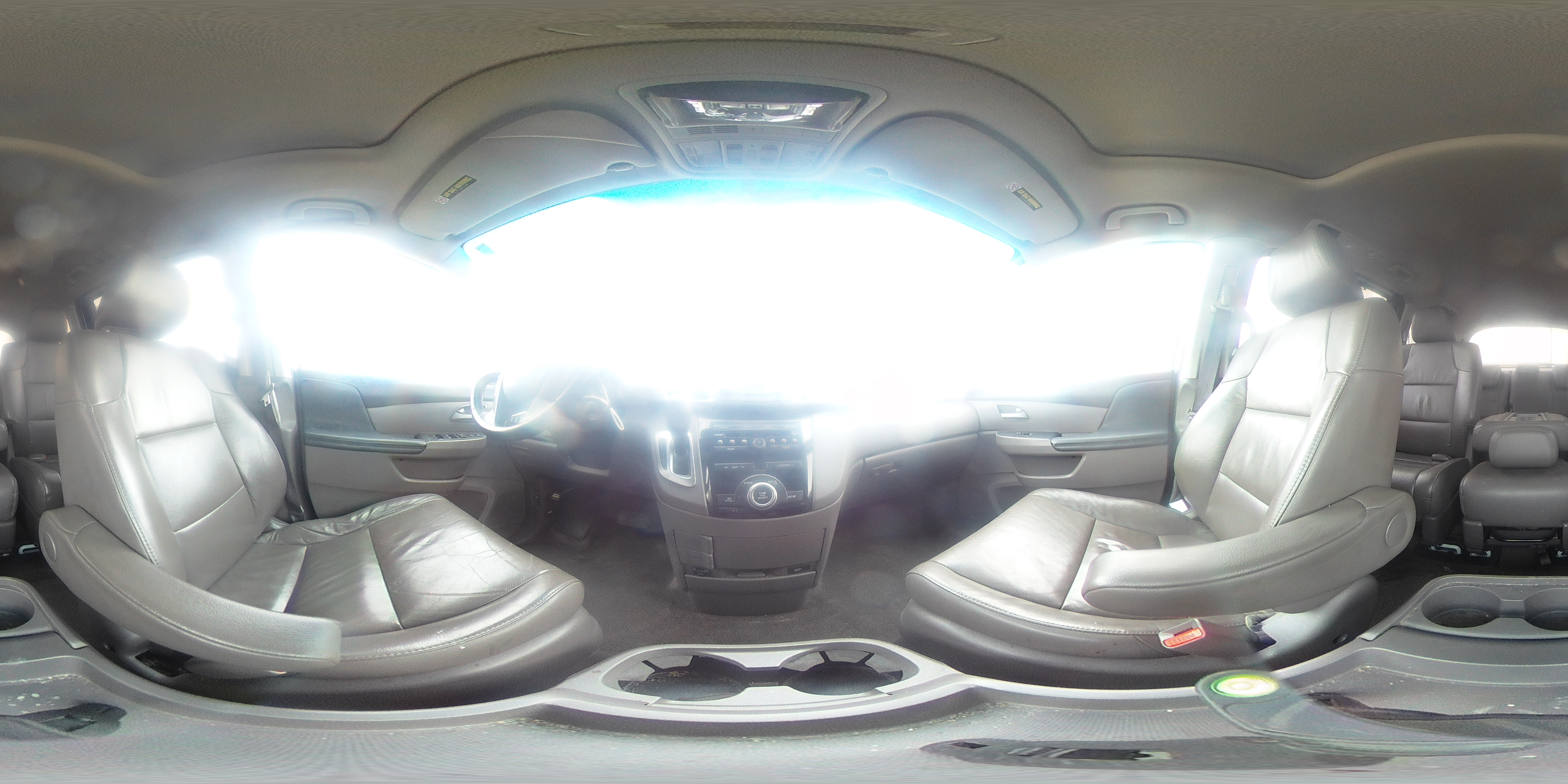 2012 Honda Odyssey - Image 16