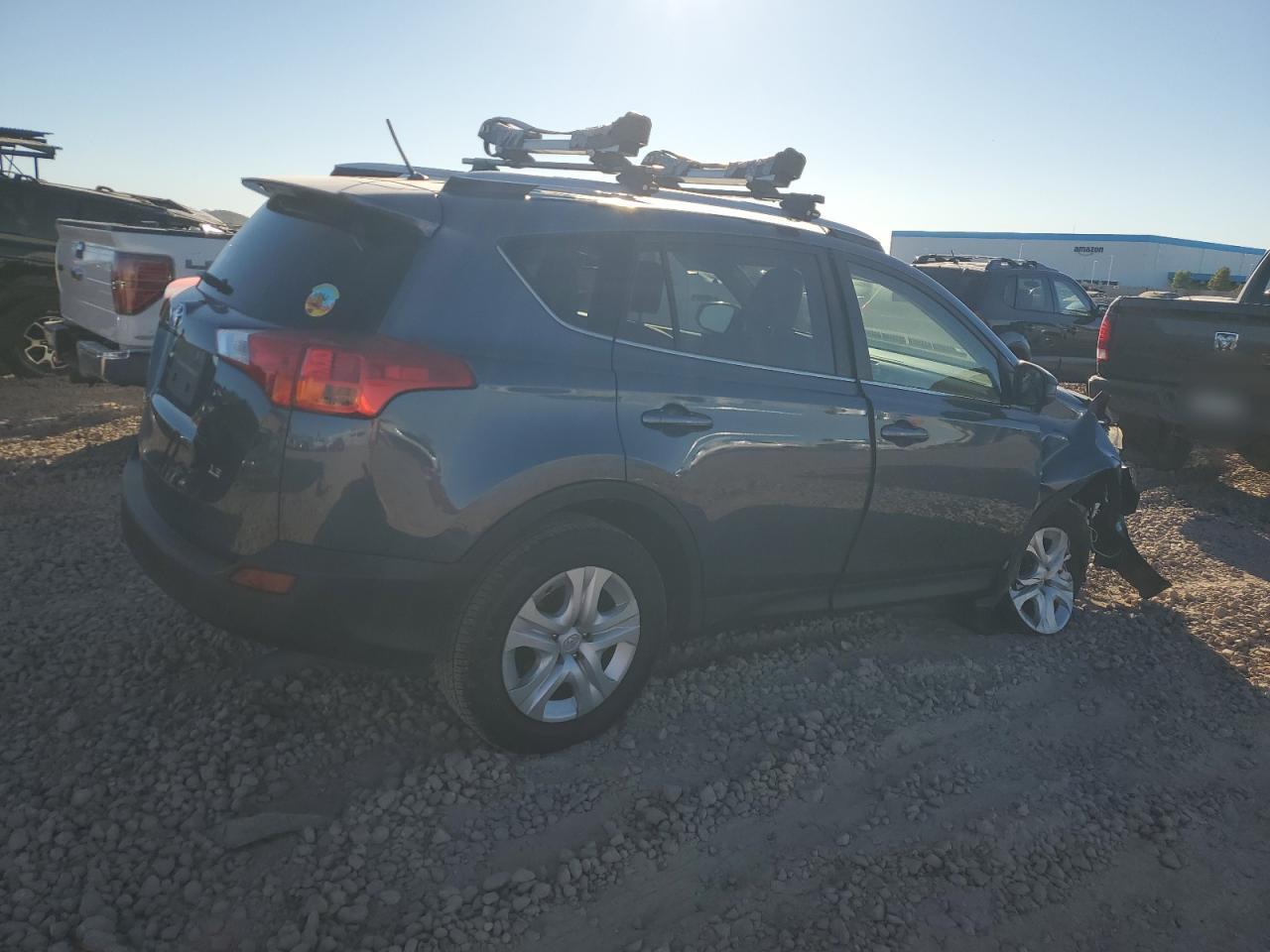 VIN JTMZFREV8DD022275 2013 TOYOTA RAV4 no.3