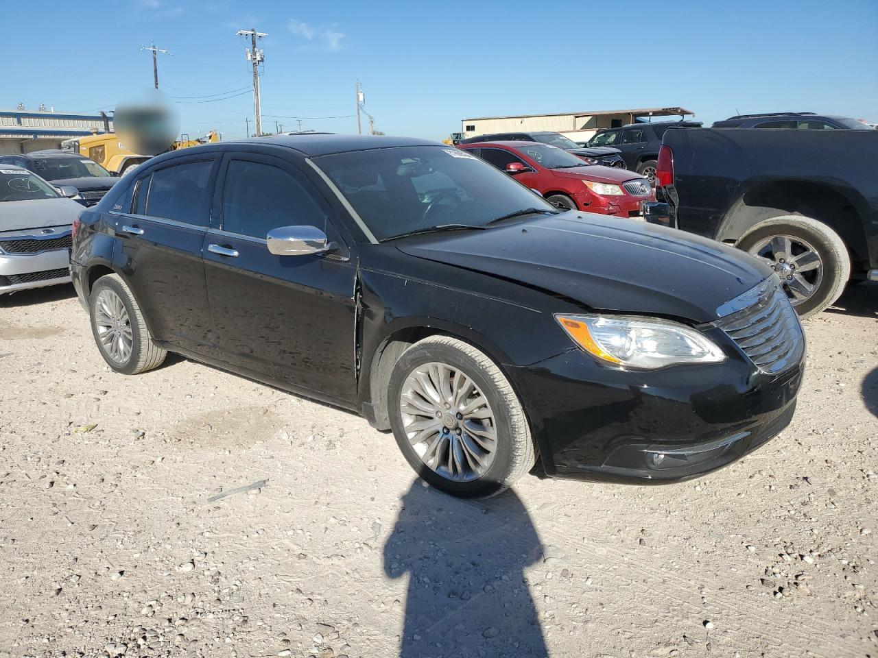 2013 Chrysler 200 - Image 4