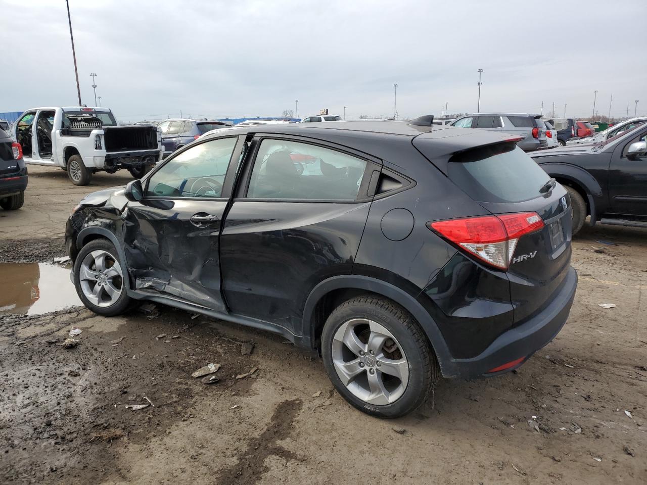 VIN 3CZRU6H31KG734877 2019 HONDA HR-V no.2