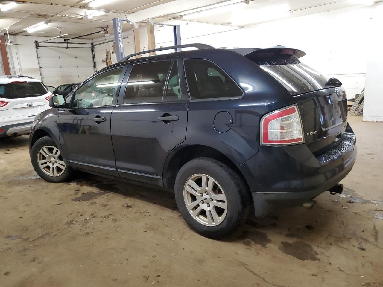 2008 Ford Edge - Image 2