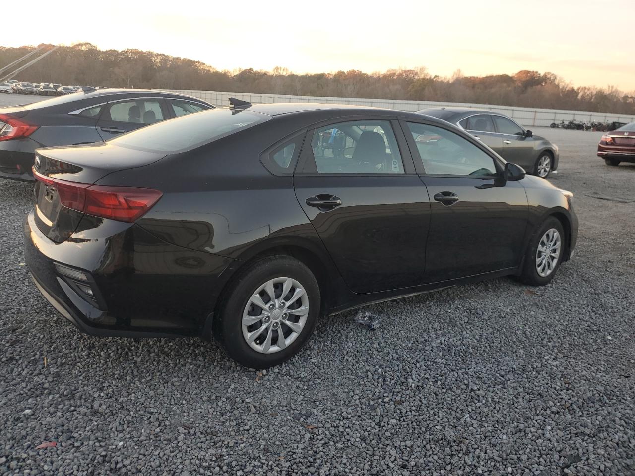 2021 Kia Forte - Image 3