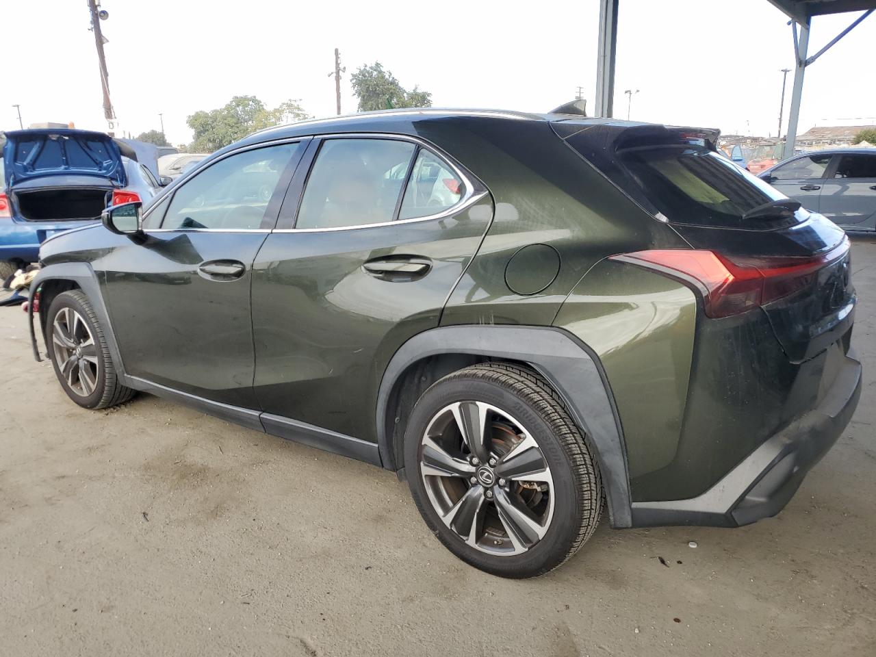 VIN JTHY3JBHXK2001424 2019 LEXUS UX 200 no.2