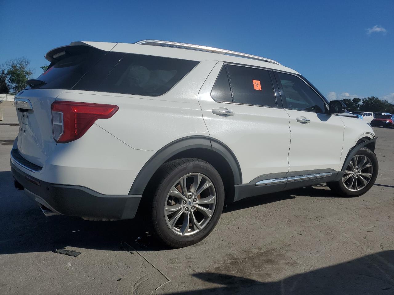 VIN 1FMSK7FHXMGC14625 2021 FORD EXPLORER no.3