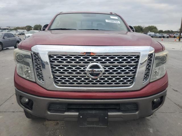 Pickups NISSAN TITAN 2016 Czerwony