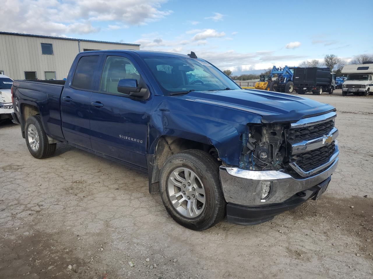 2016 Chevrolet Silverado - Image 4
