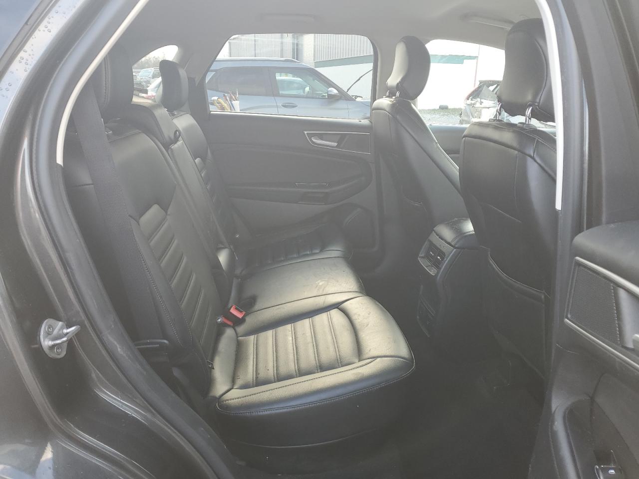 2019 Ford Edge - Image 11