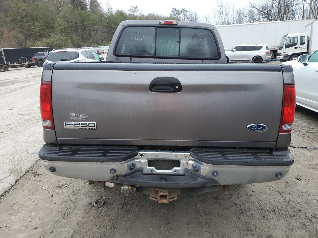 2006 Ford F250 - Image 6
