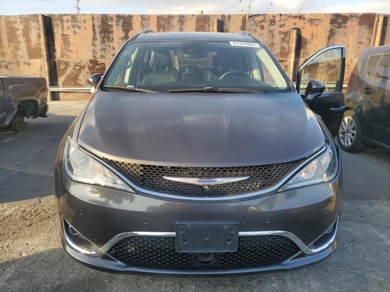 2019 Chrysler Pacifica - Image 5